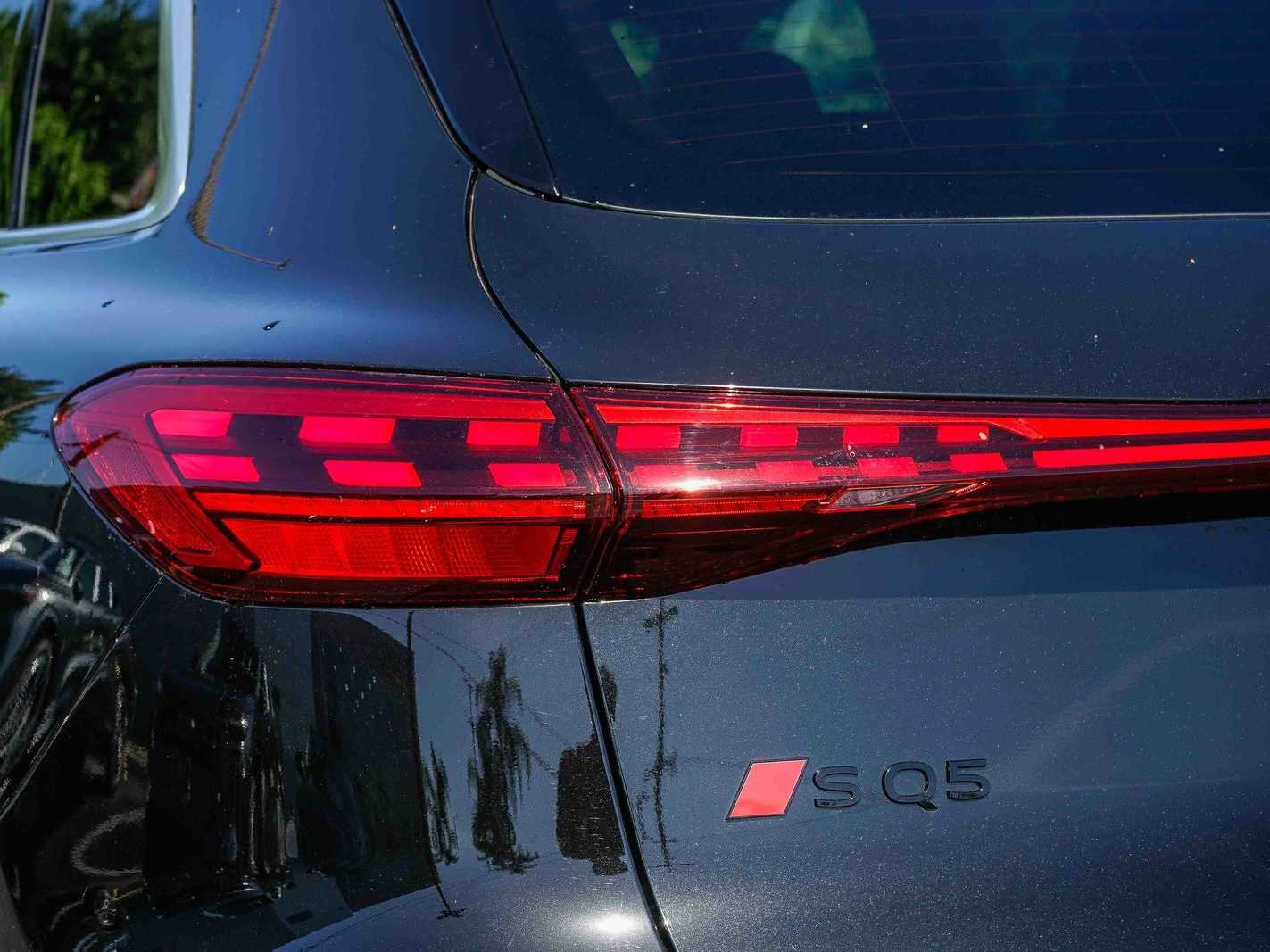 New 2025 Audi SQ5 Premium Plus w/ Premium Plus Package AWD/4WD image 9
