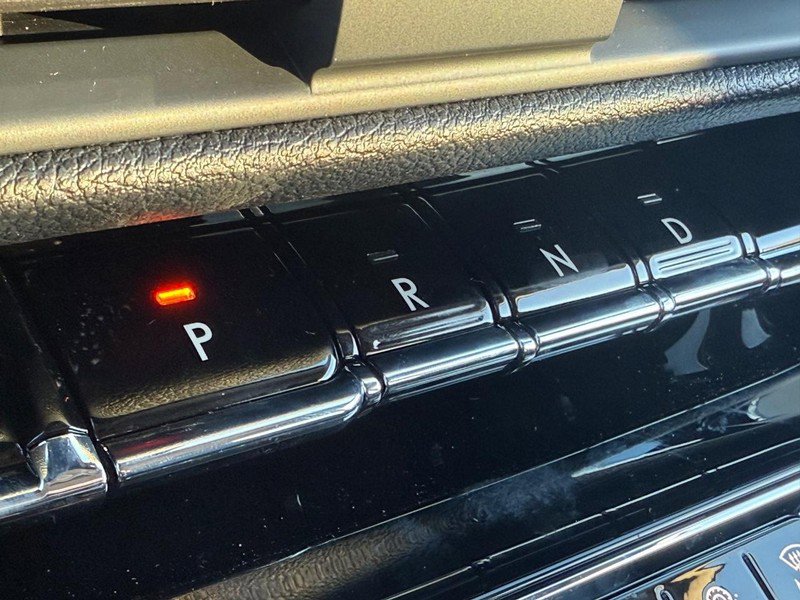 New 2026 Lincoln Corsair Premiere image 13