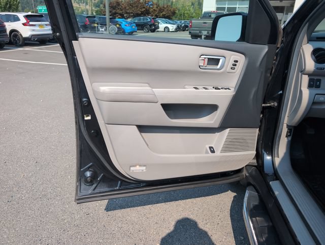 Used 2012 Honda Pilot Touring image 18