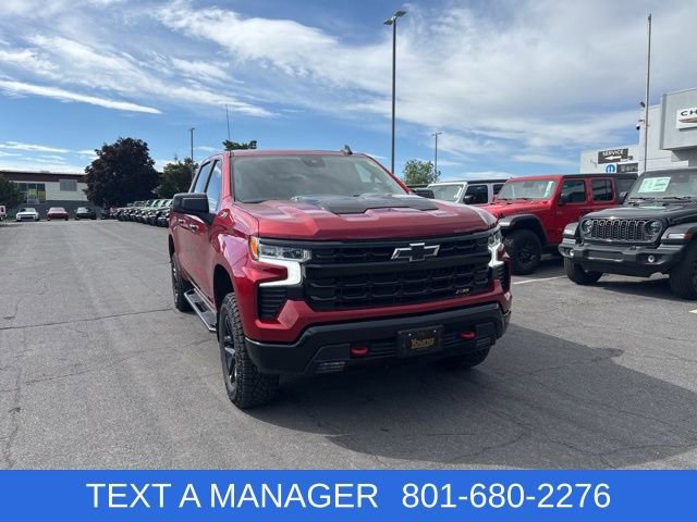 Used 2024 Chevrolet Silverado 1500 LT Trail Boss w/ Convenience Package II AWD/4WD image 3