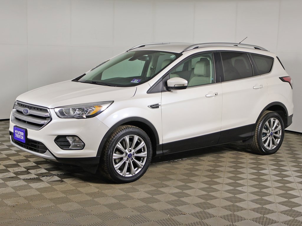 Used 2017 Ford Escape Titanium image 7