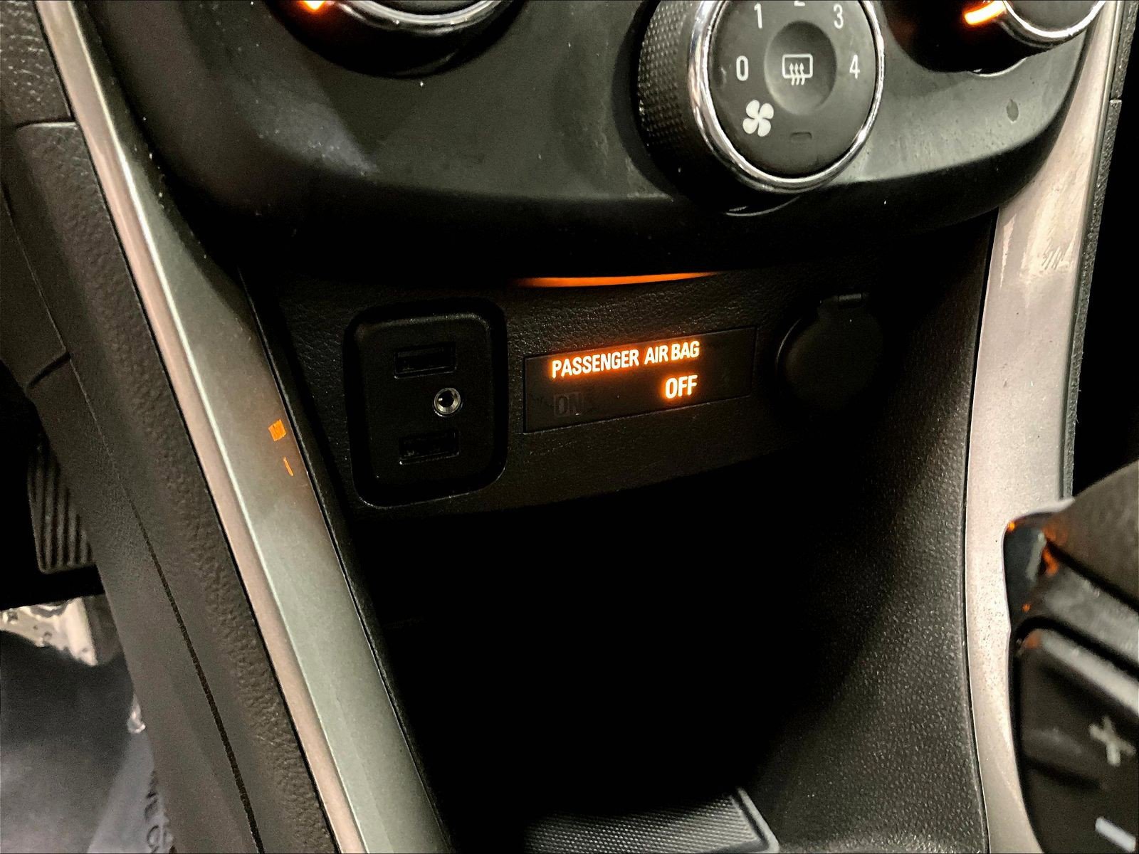 Used 2019 Chevrolet Trax LT FWD image 16