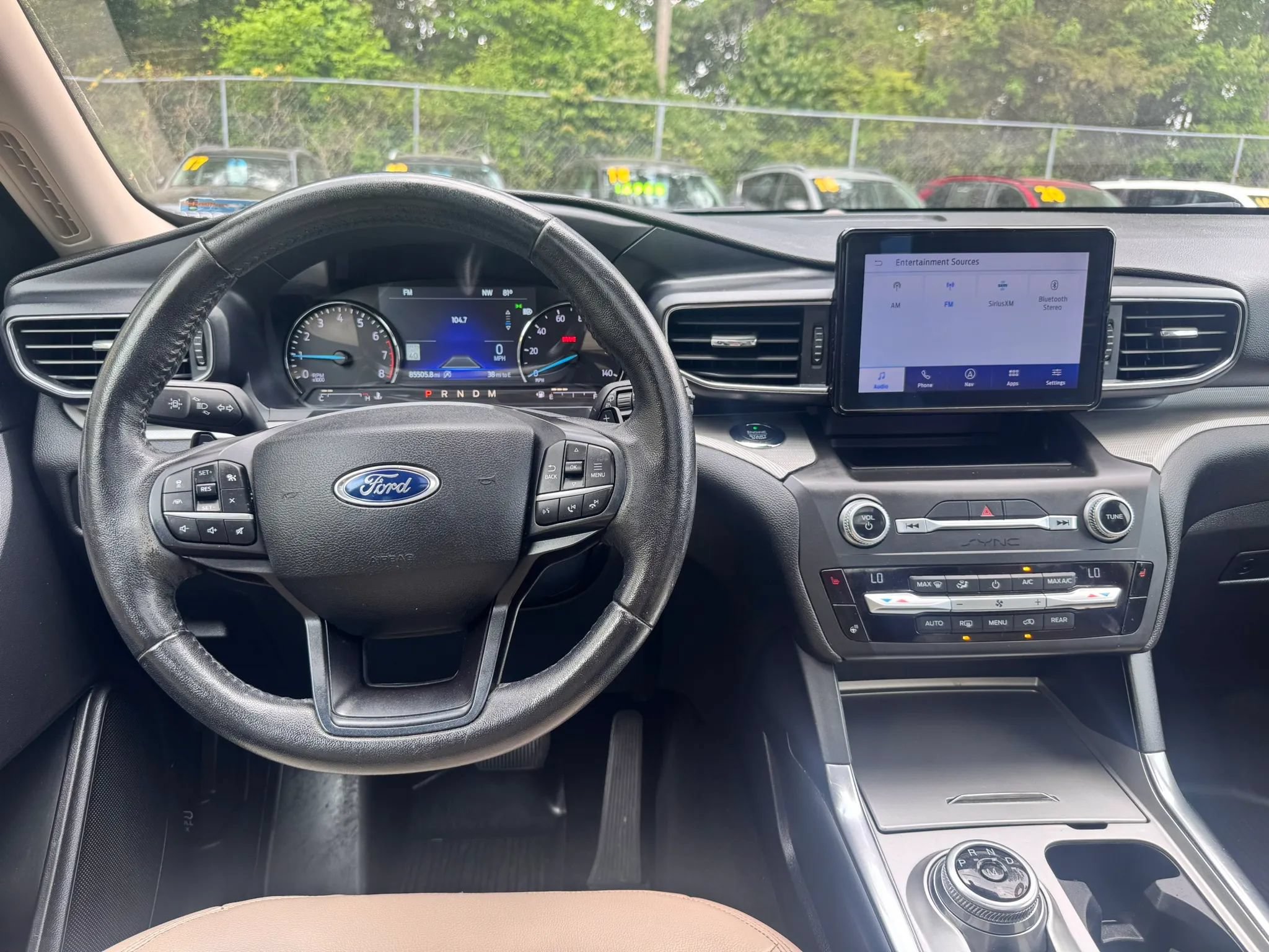 Used 2020 Ford Explorer XLT w/ Equipment Group 202A RWD image 17