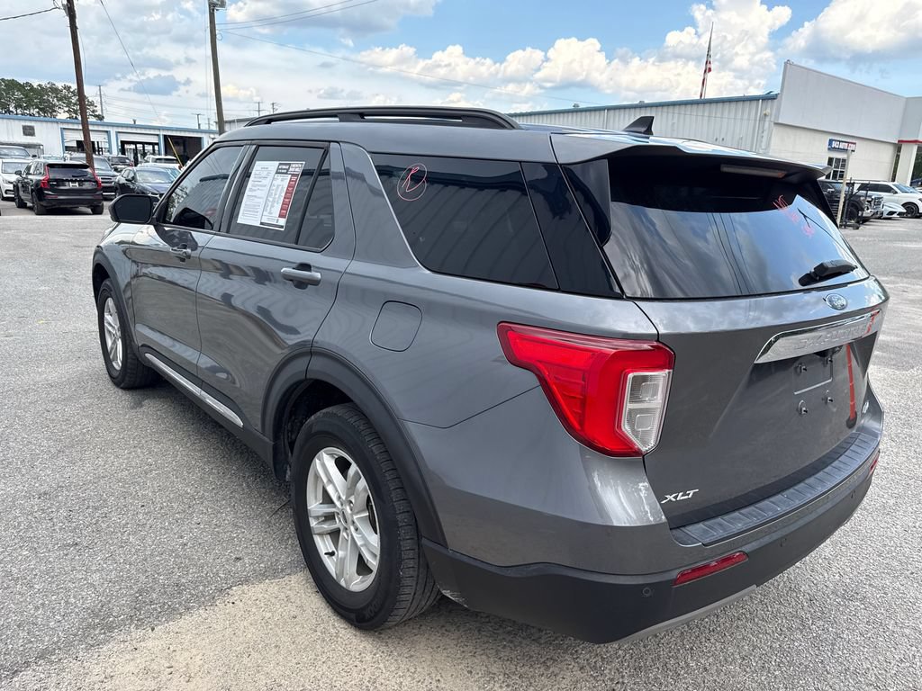 Used 2021 Ford Explorer XLT w/ Equipment Group 202A AWD/4WD image 6