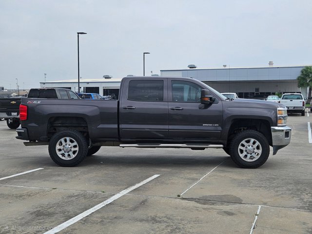 Used 2015 Chevrolet Silverado 2500 LT w/ LT Convenience Package AWD/4WD image 4