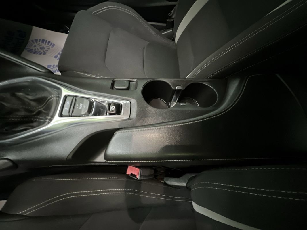 Used 2017 Chevrolet Camaro LS RWD image 21