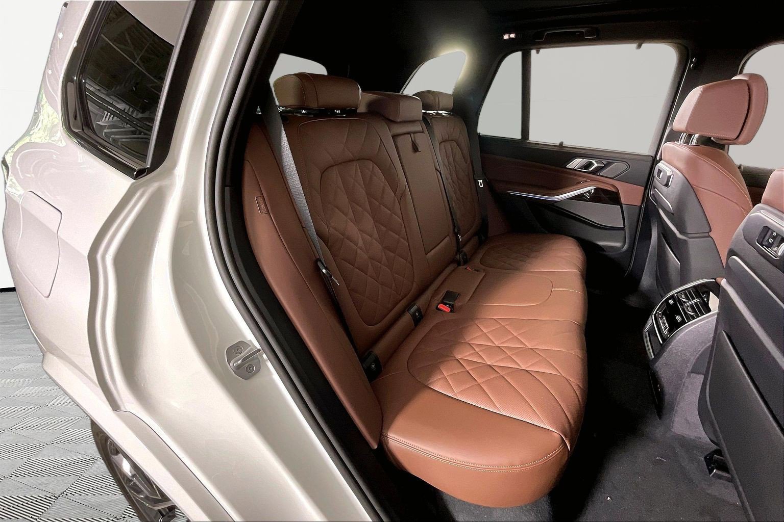New 2026 BMW X5 xDrive50e AWD/4WD image 15