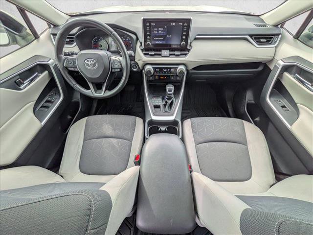 Used 2020 Toyota RAV4 XLE image 18