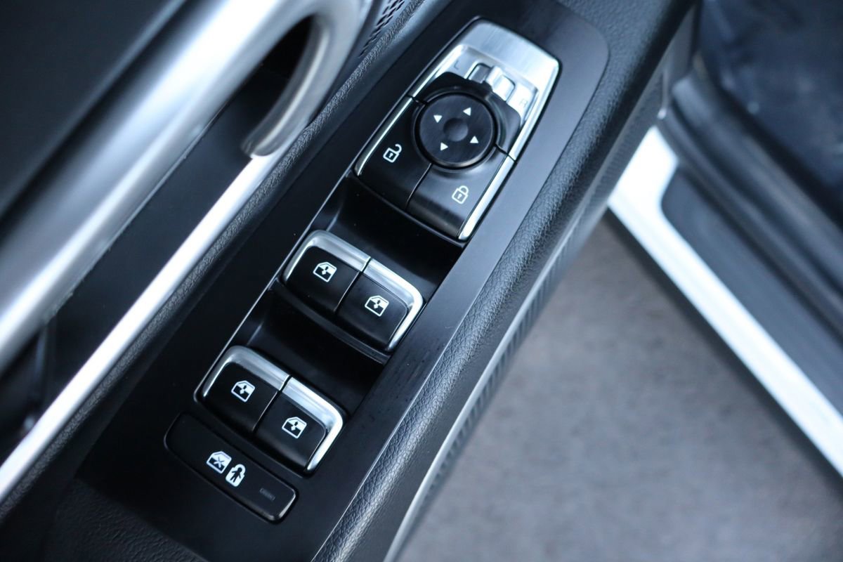 Used 2023 Kia Telluride LX image 29