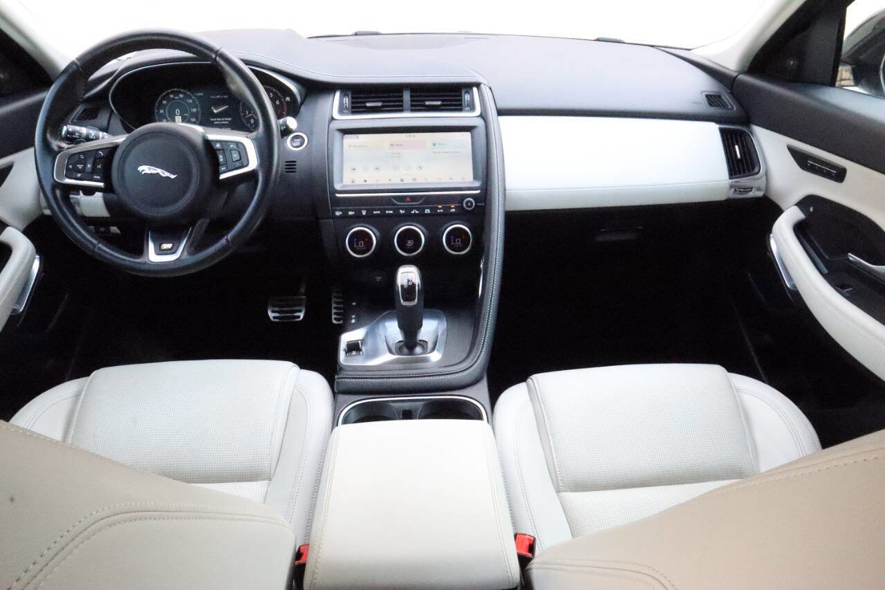 Used 2020 Jaguar E-PACE R-Dynamic S image 9