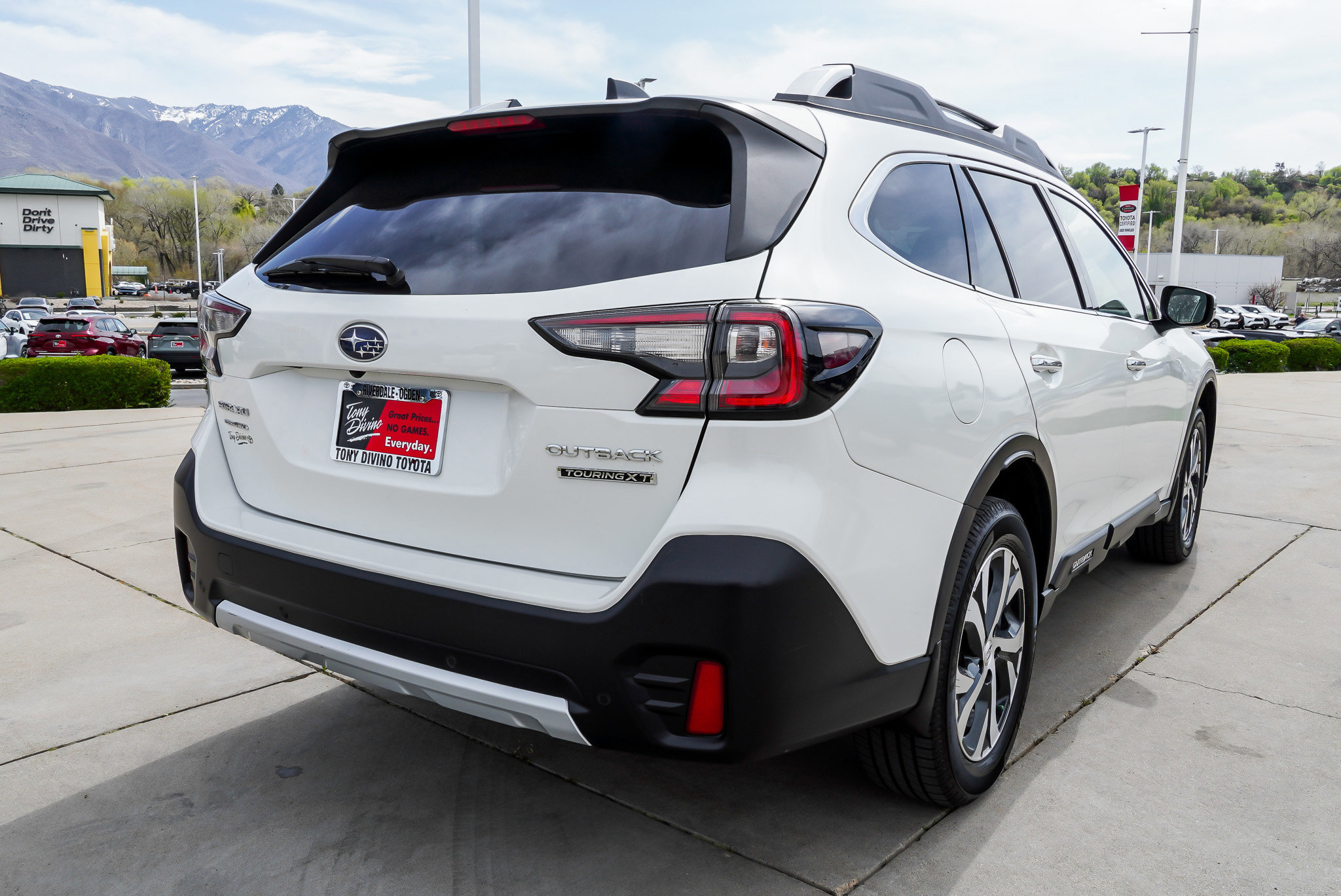 Used 2022 Subaru Outback Touring XT w/ Popular Package #2 image 8