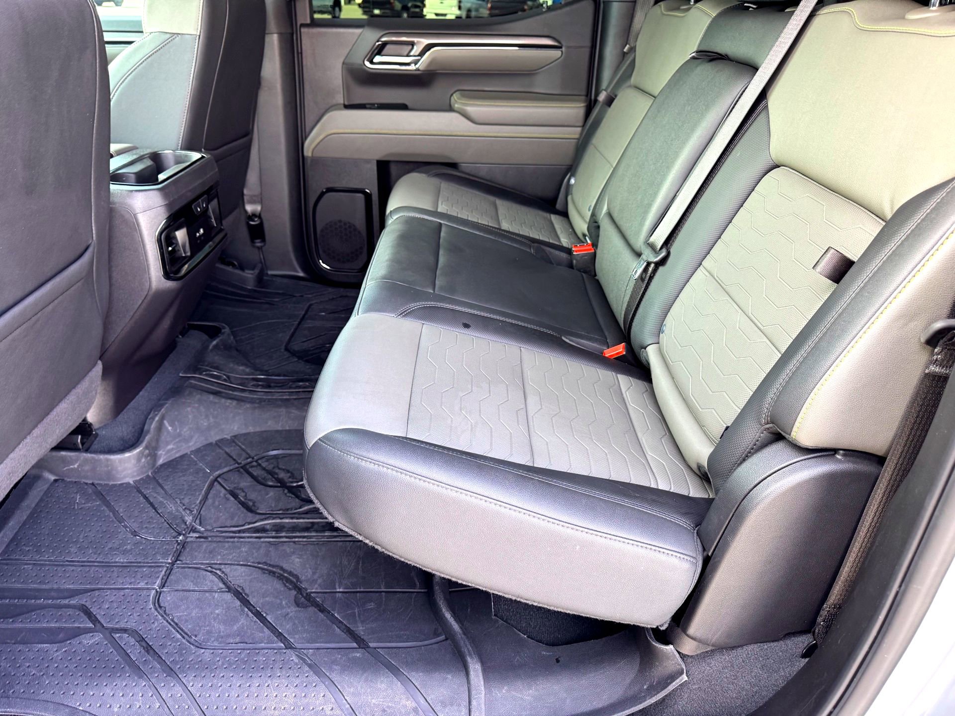 Used 2024 Chevrolet Silverado 1500 ZR2 w/ Technology Package image 20