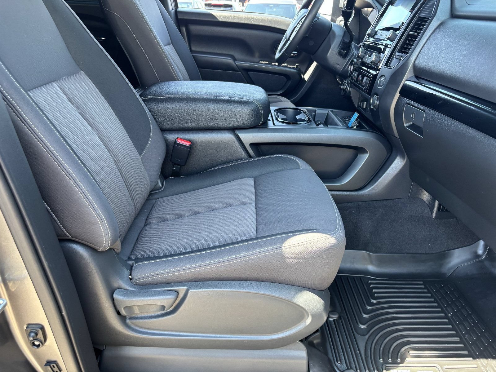 Certified 2024 Nissan Titan SV w/ SV Convenience Package AWD/4WD image 12