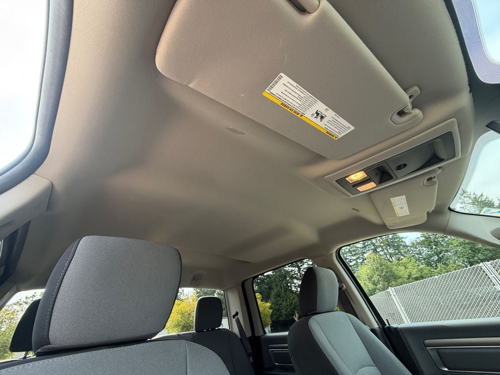 Used 2022 RAM 1500 Classic SLT AWD/4WD image 27
