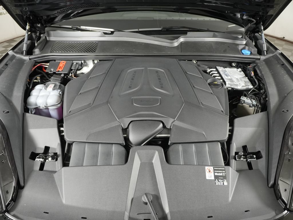 New 2026 Porsche Cayenne Coupe AWD/4WD image 41