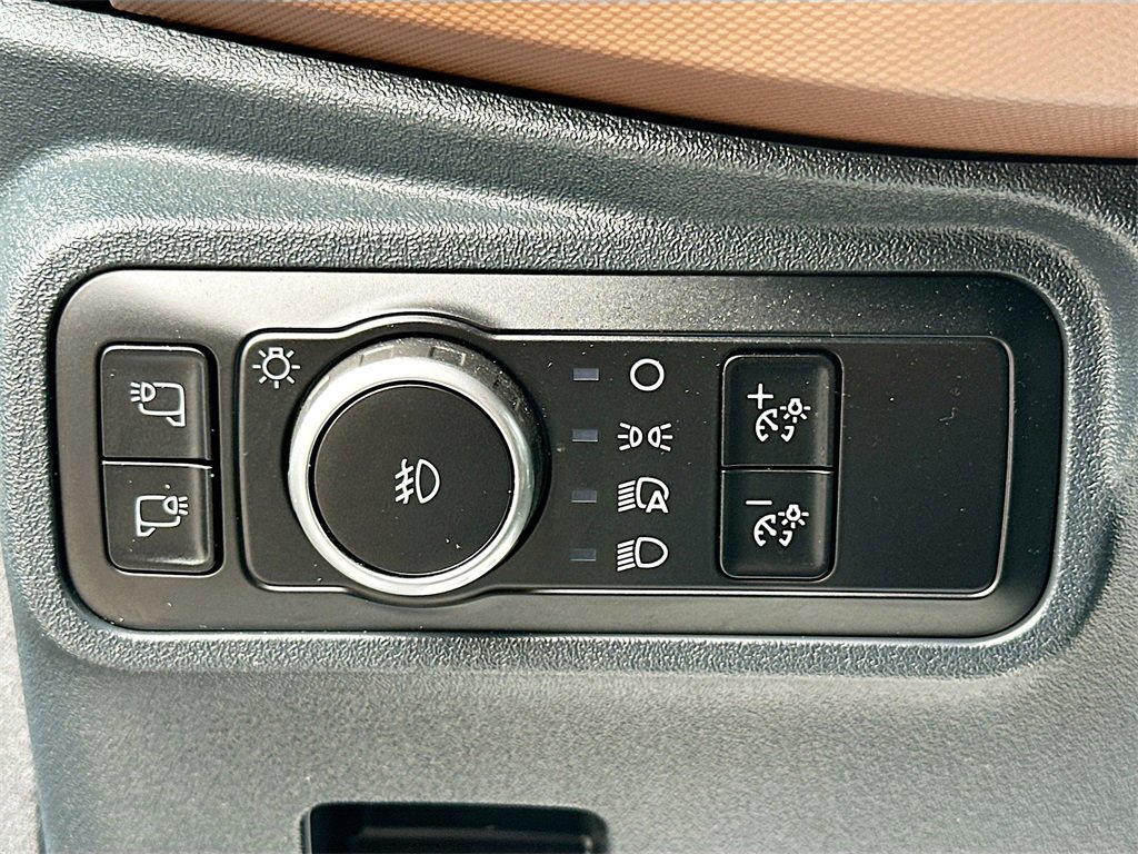 Used 2024 Ford Bronco Outer Banks image 10