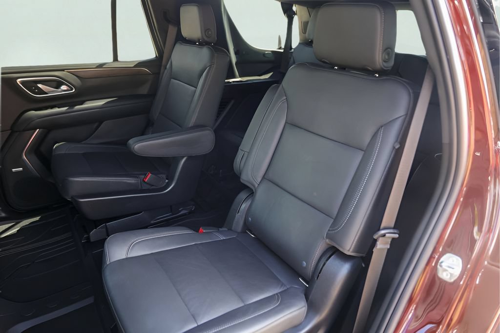 Used 2022 Chevrolet Tahoe Z71 w/ Luxury Package AWD/4WD image 26