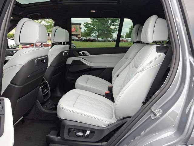 New 2026 BMW X7 xDrive40i w/ M Sport Package image 10