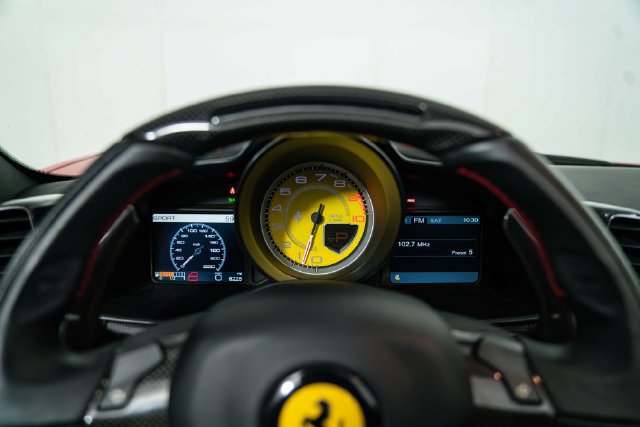 Used 2014 Ferrari 458 Spider RWD image 18