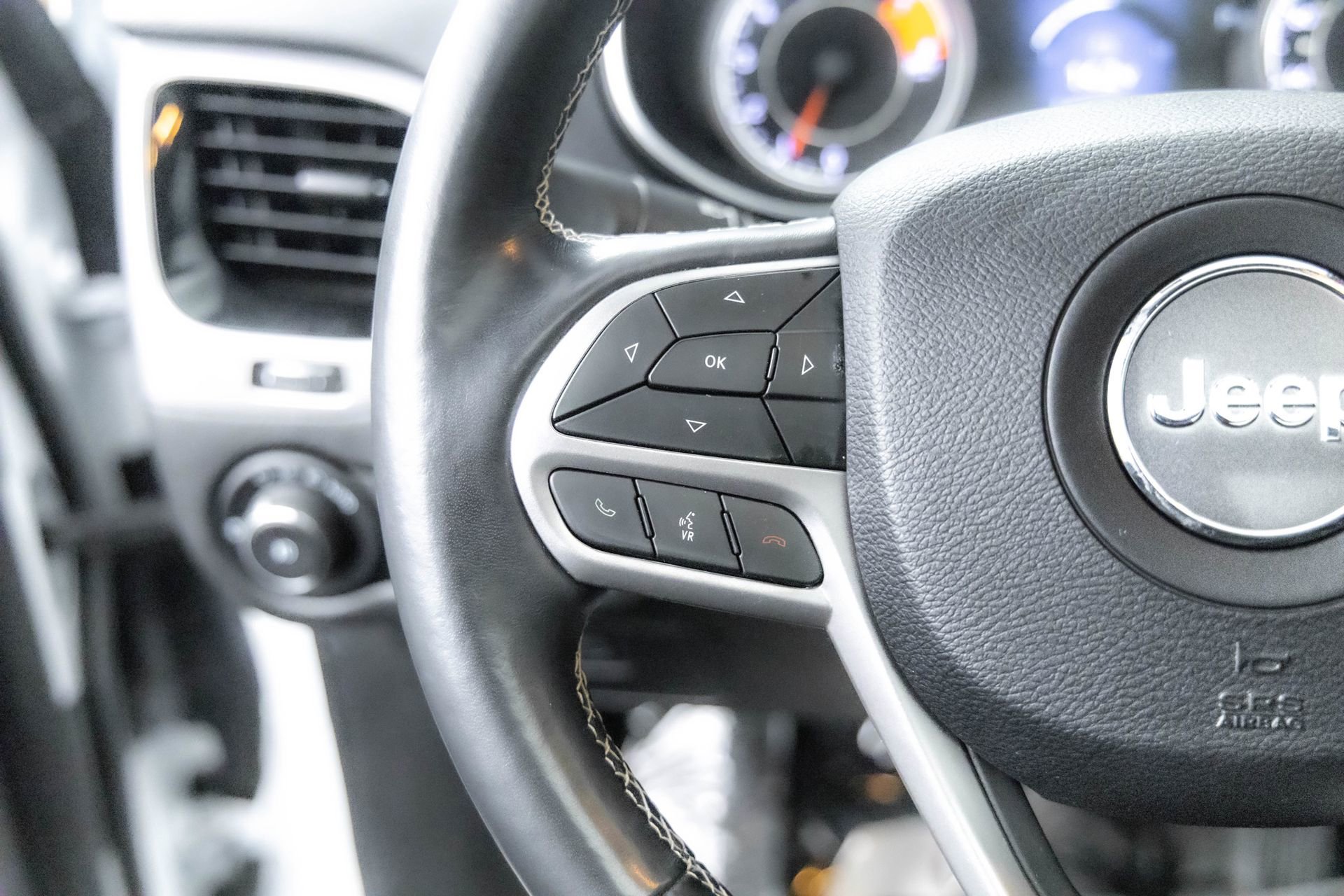 Used 2021 Jeep Cherokee Latitude Lux 80th Anniv w/ Quick Order Package 26U 80TH image 20