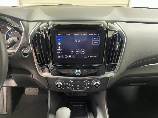 Used 2023 Chevrolet Traverse LT AWD/4WD image 16