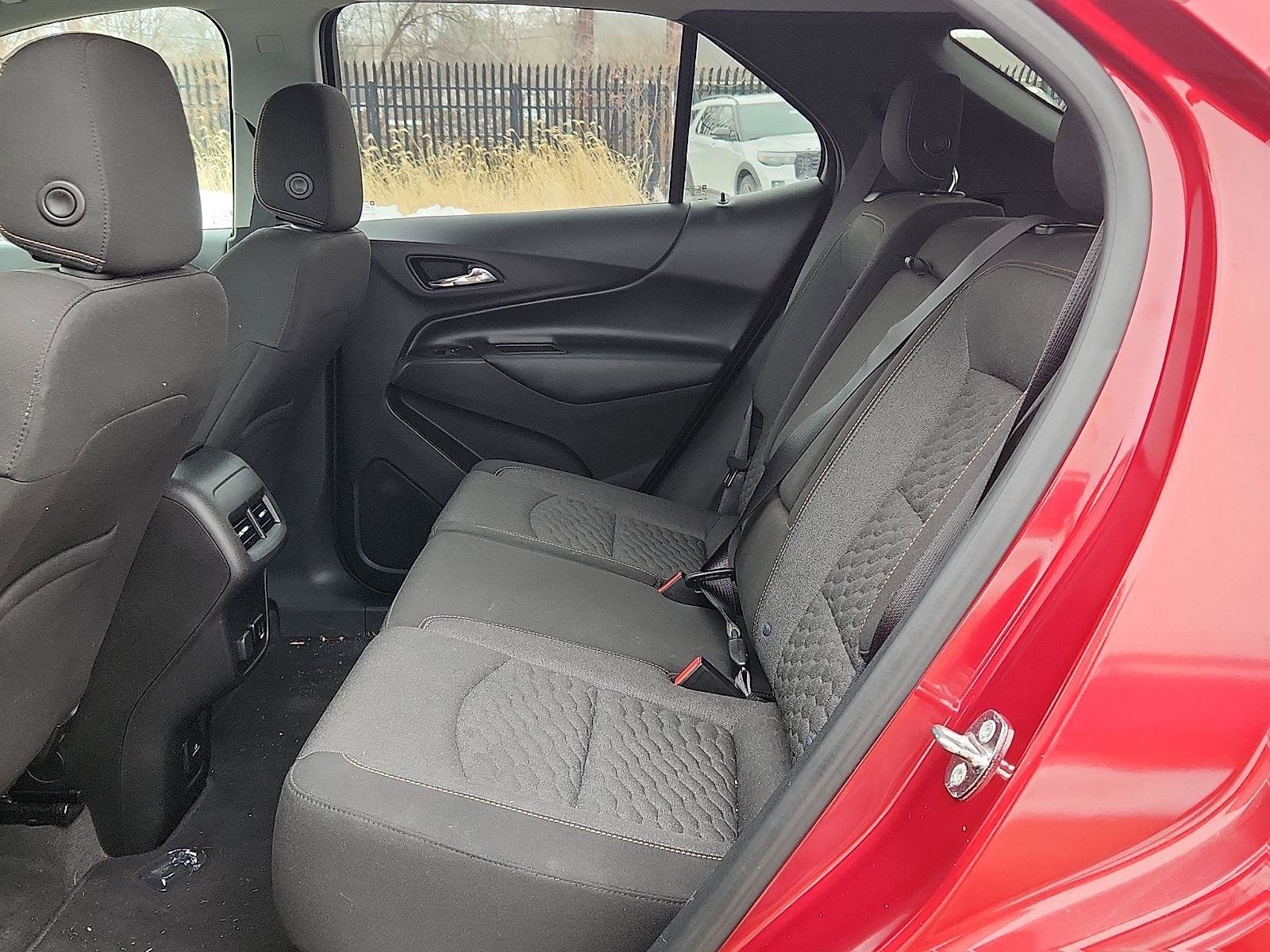 Used 2018 Chevrolet Equinox LT w/ Sun & Infotainment Package image 8