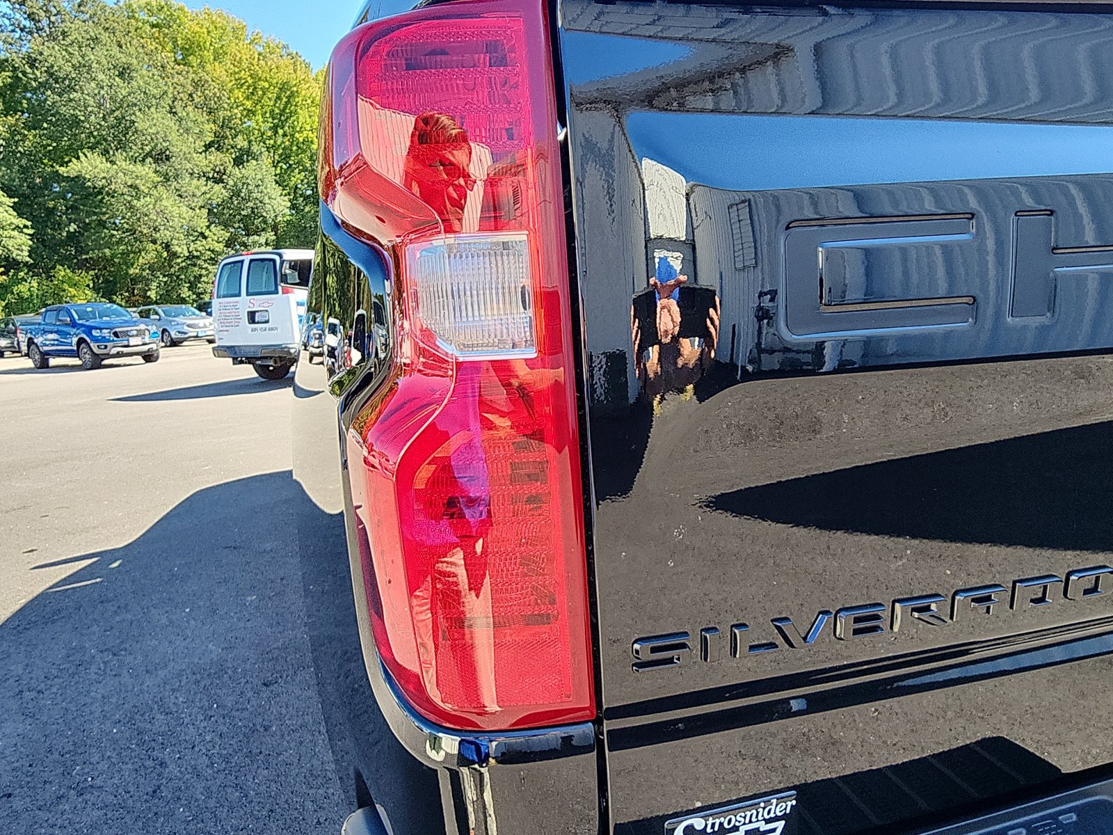 New 2026 Chevrolet Silverado 1500 Custom w/ LPO, Dark Essentials Package AWD/4WD image 13