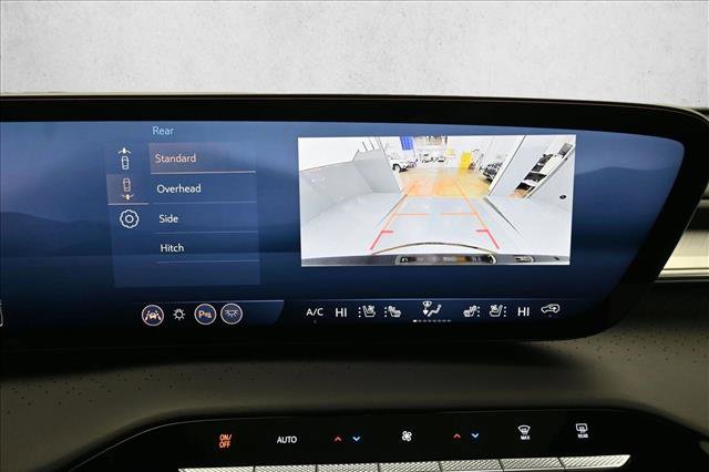 Used 2025 Buick Enclave Avenir w/ Trailering Package, 5000 lbs. AWD/4WD image 16