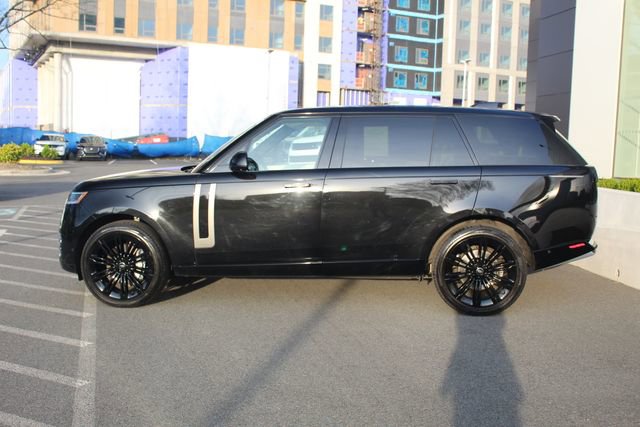 Used 2024 Land Rover Range Rover Long Wheelbase SE image 6