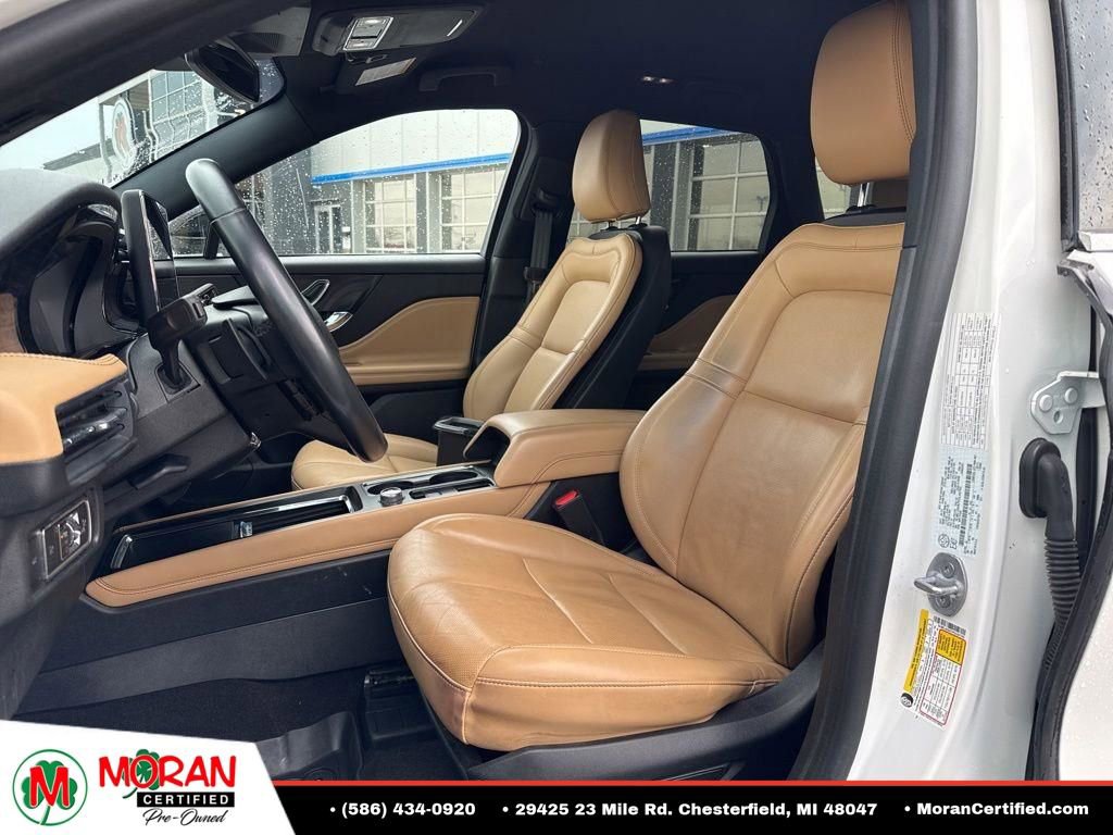 Used 2023 Lincoln Corsair Reserve AWD/4WD image 13