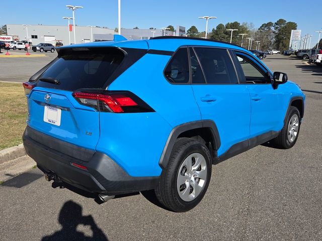 Used 2021 Toyota RAV4 LE image 12