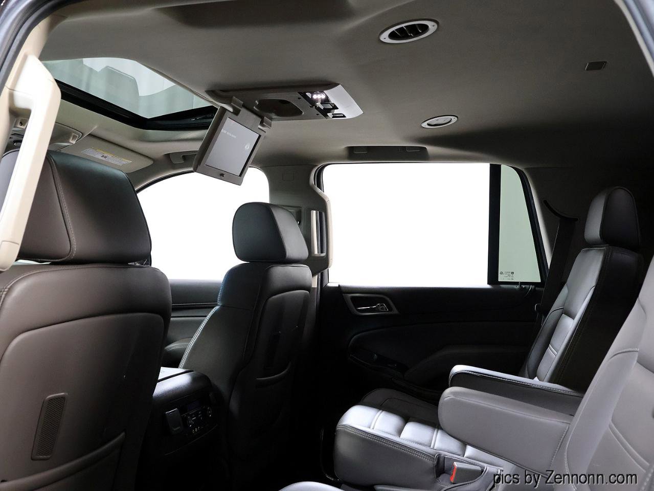 Used 2016 GMC Yukon Denali w/ Open Road Package image 12