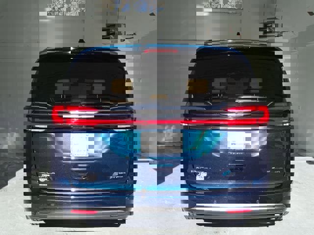 Certified 2023 Chrysler Pacifica Pinnacle image 23