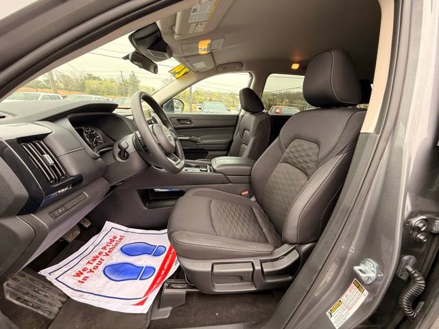 Certified 2024 Nissan Pathfinder S image 14