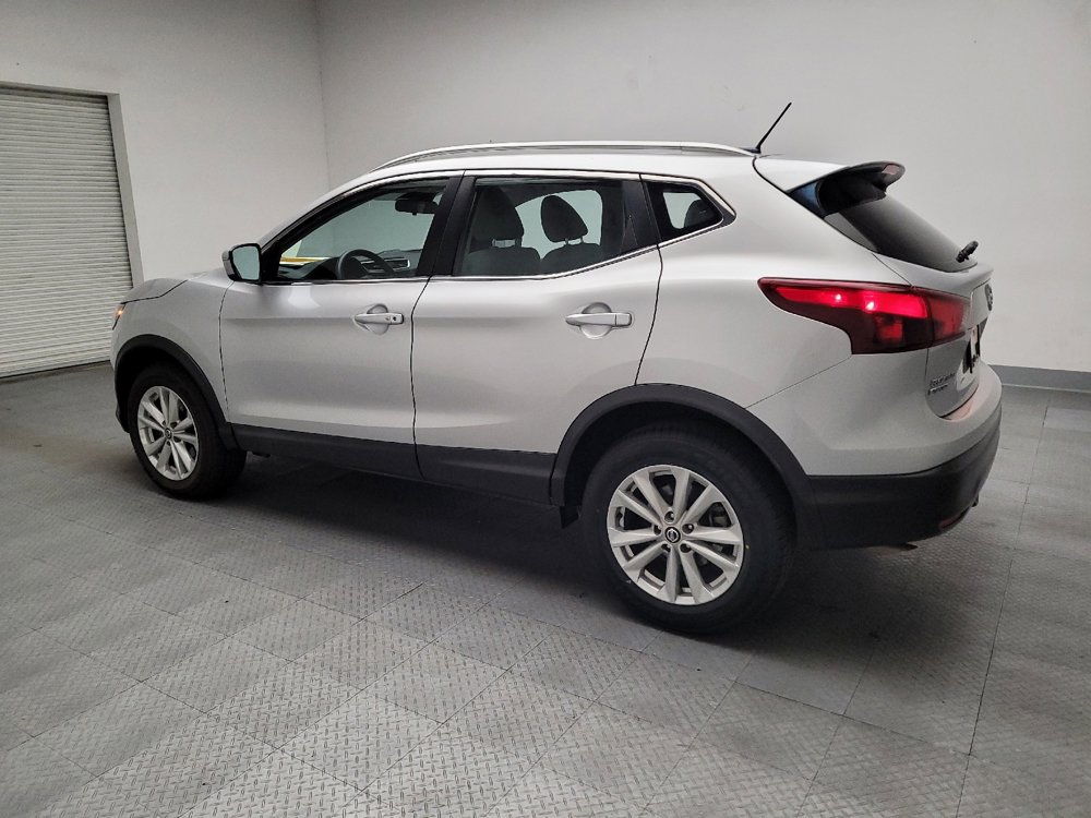 Used 2019 Nissan Rogue Sport SV image 3