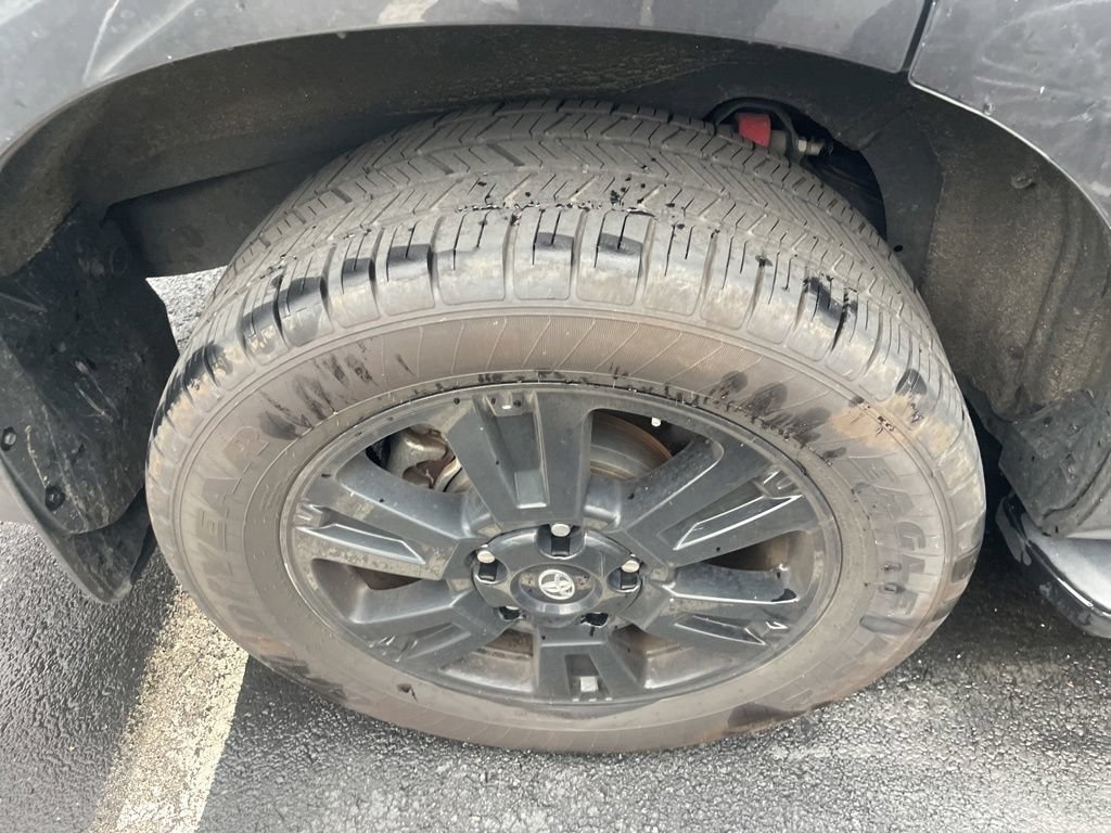 Used 2019 Toyota Sequoia TRD Sport w/ TRD Sport Premium Package AWD/4WD image 9