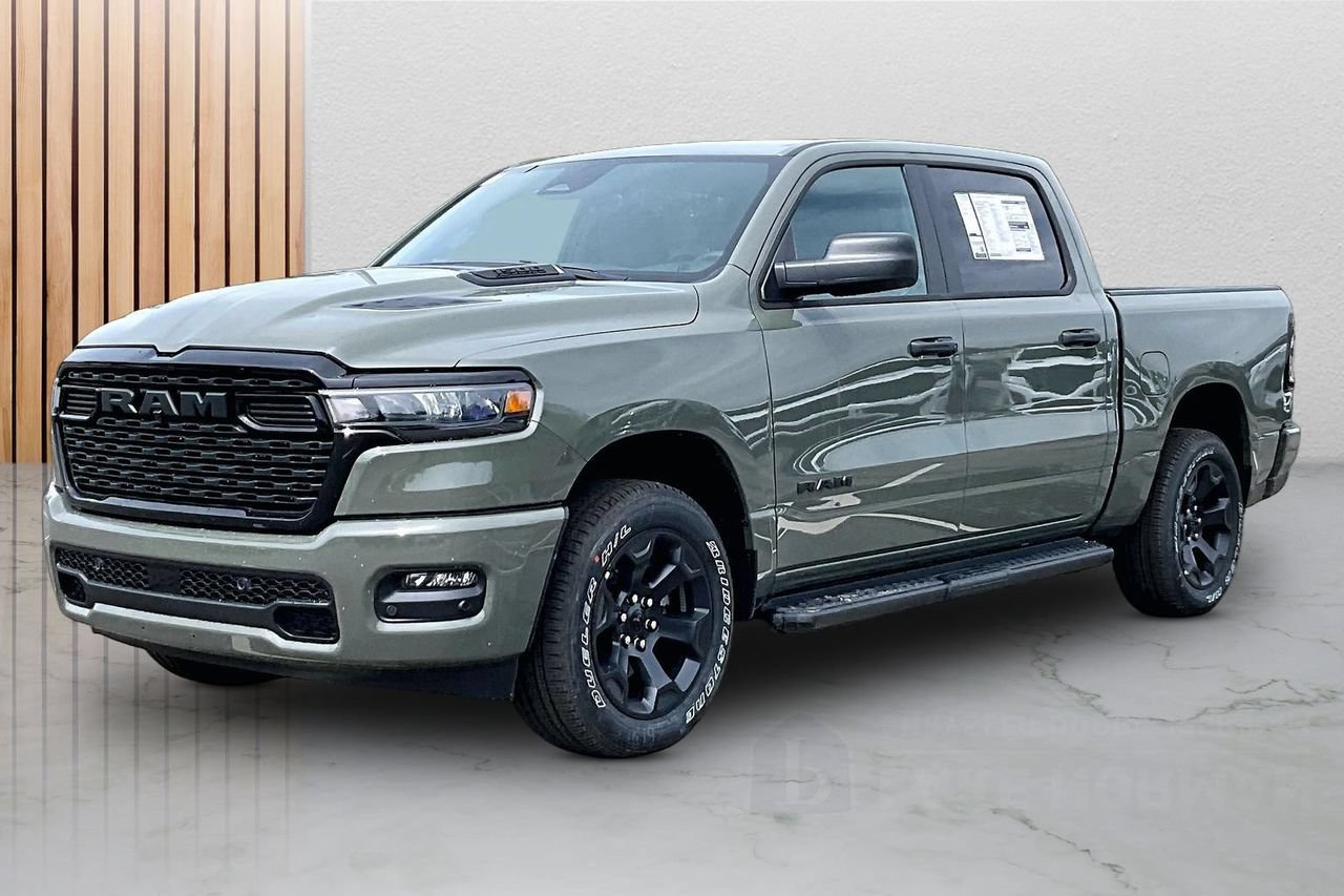 New 2026 RAM 1500 Express AWD/4WD image 4