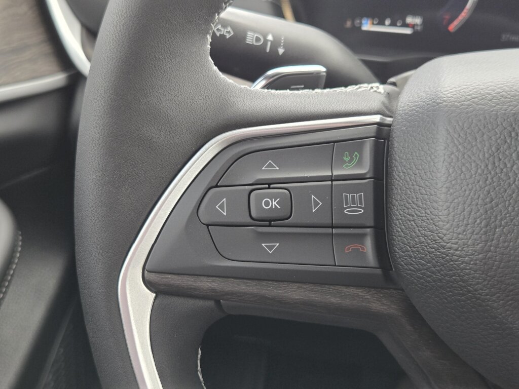 New 2027 Jeep Grand Cherokee Altitude AWD/4WD image 19