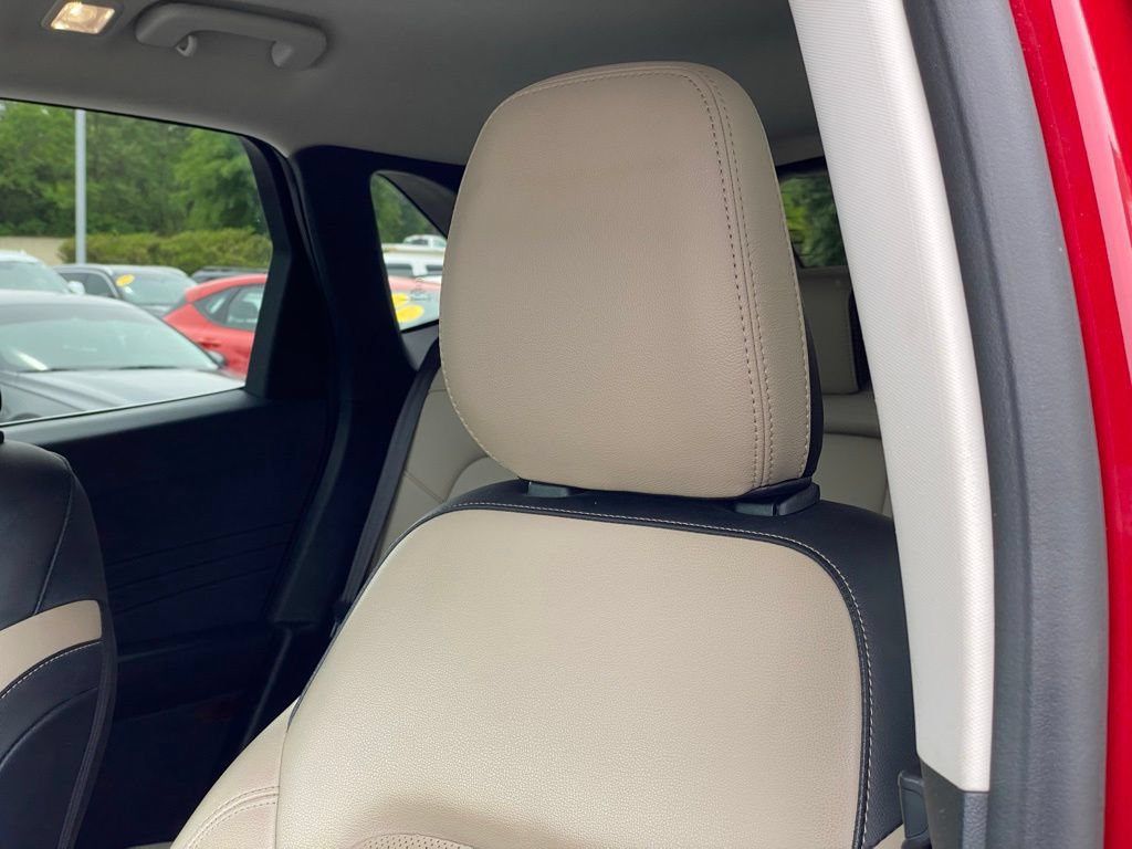 Used 2022 Ford Escape Titanium AWD/4WD image 23