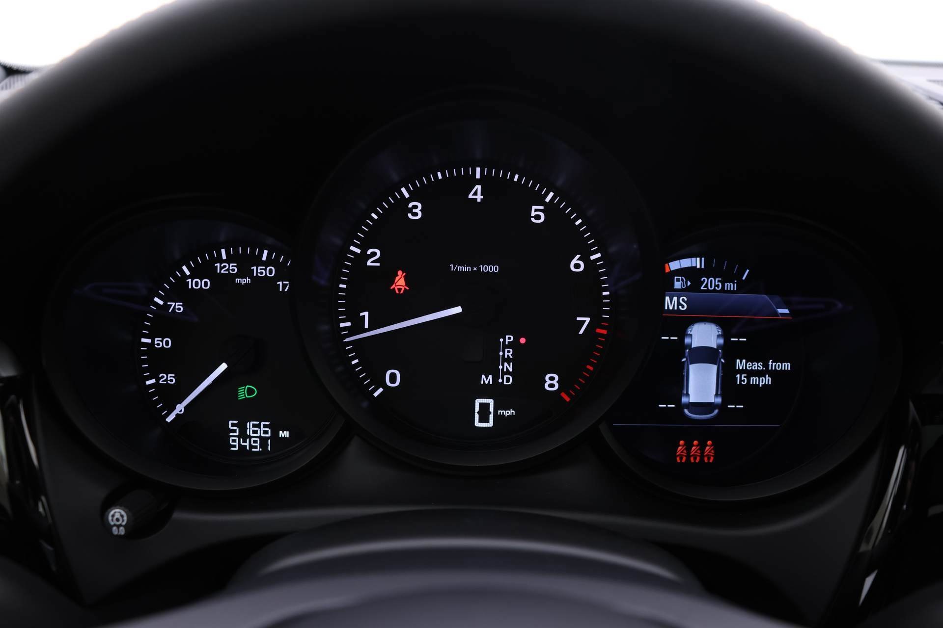 Used 2025 Porsche Macan image 23