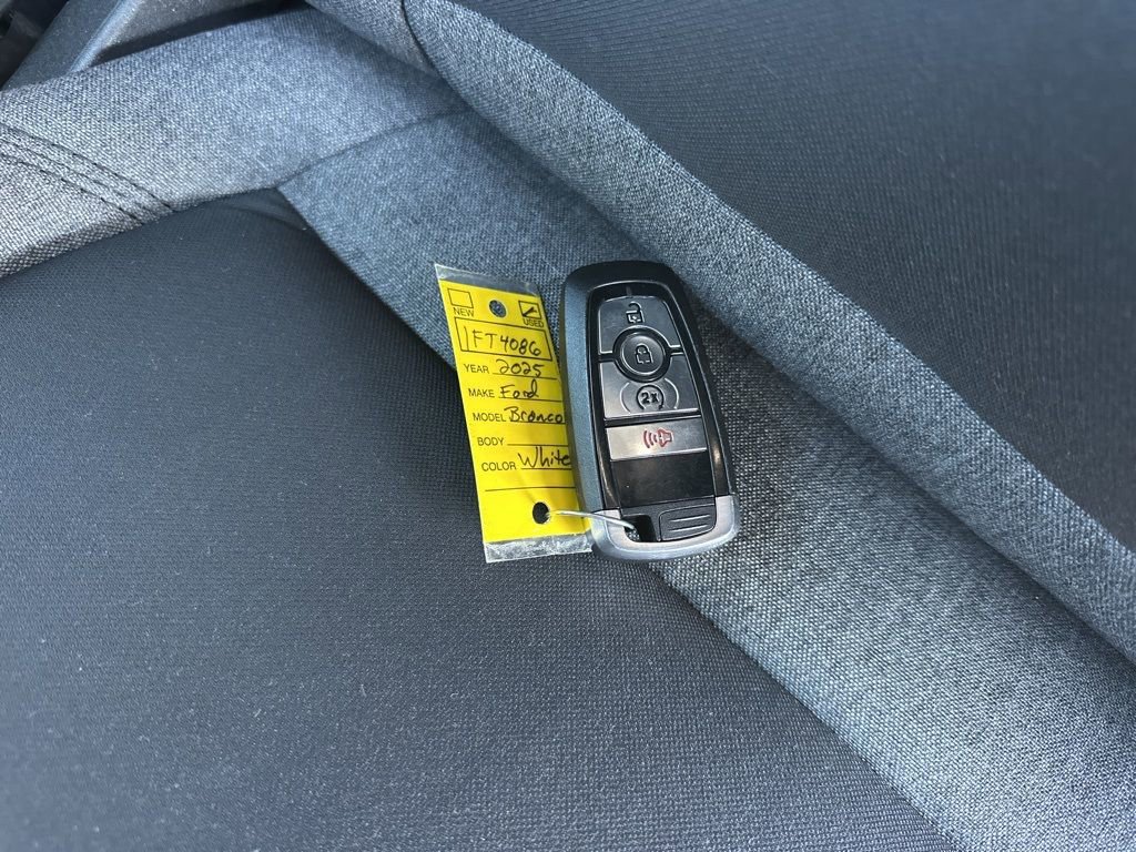 Used 2025 Ford Bronco Big Bend image 33
