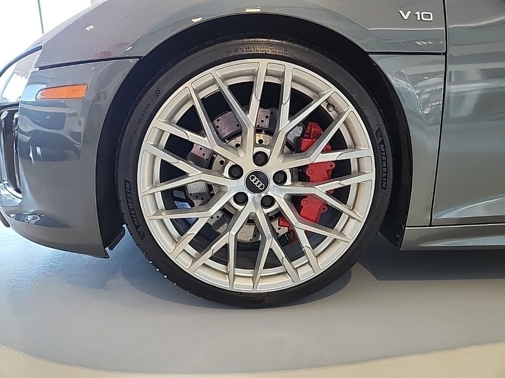 Used 2017 Audi R8 V10 image 9