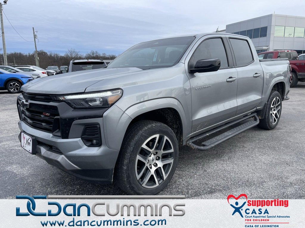 Used 2023 Chevrolet Colorado Z71 w/ Z71 Convenience Package 2
