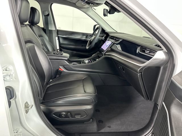 Used 2023 Jeep Grand Cherokee 4WD 4xe image 28