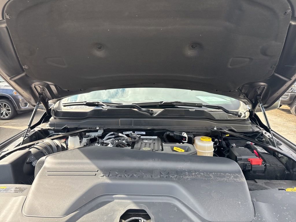 New 2025 RAM 2500 Big Horn AWD/4WD image 32