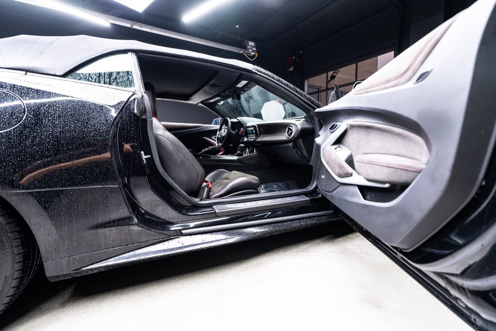 Used 2018 Chevrolet Camaro ZL1 RWD image 36