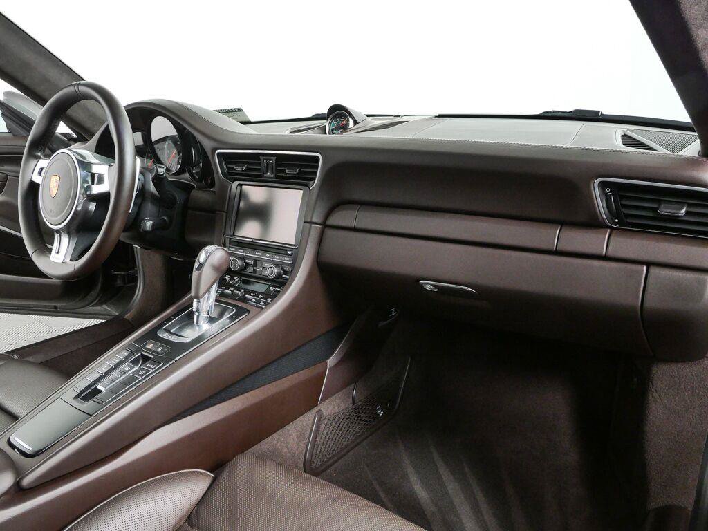 Certified 2015 Porsche 911 Turbo S AWD/4WD image 21