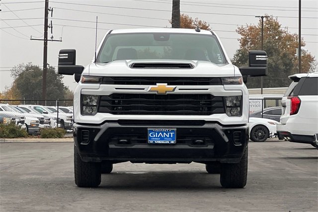Used 2025 Chevrolet Silverado 2500 Custom w/ Custom Value Package image 9