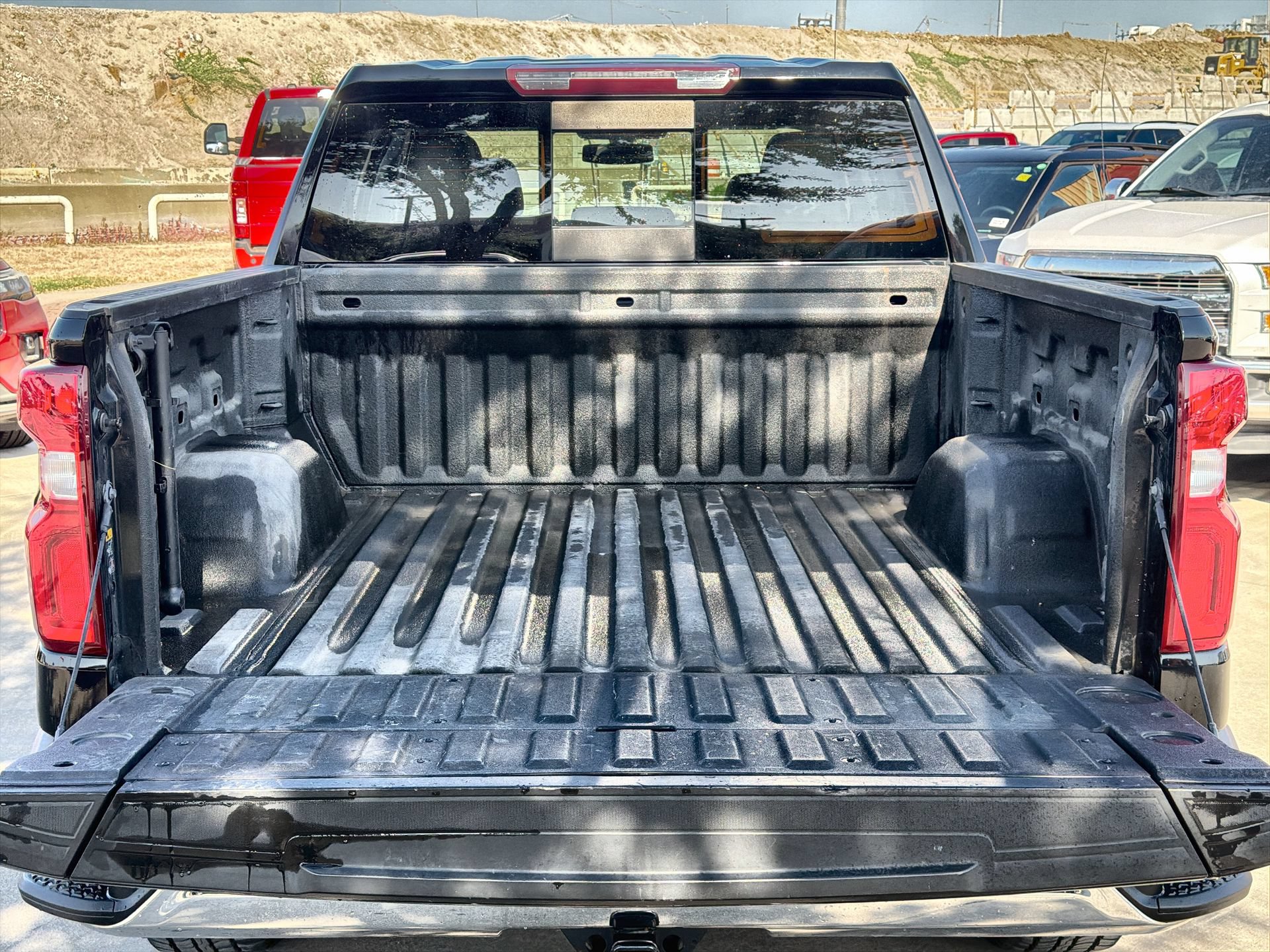 Used 2021 Chevrolet Silverado 1500 LTZ RWD image 24