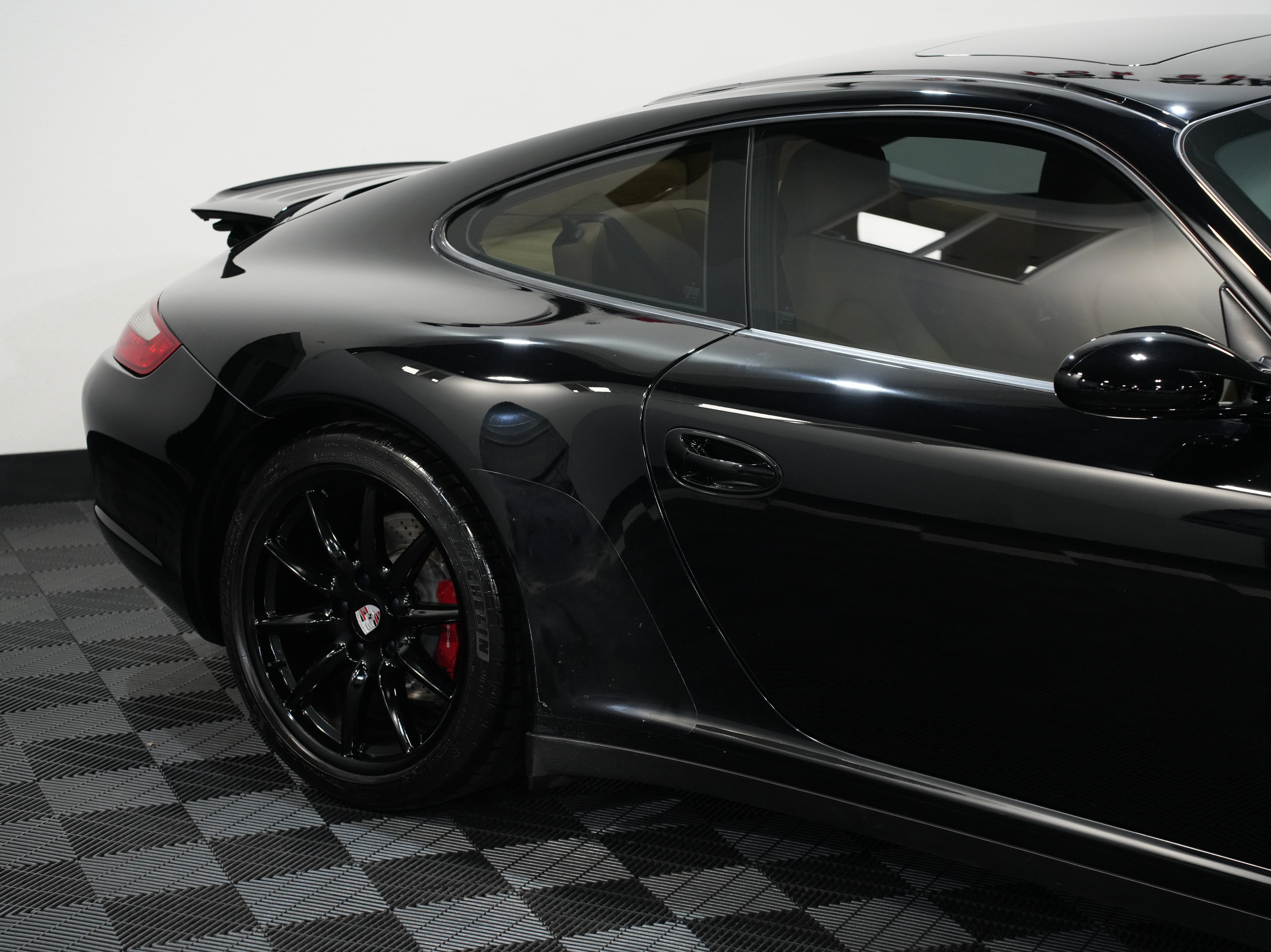 Used 2007 Porsche 911 Carrera 4S image 14